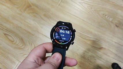 计步、心率落伍了！看看这两块能打电话、能听歌的智能手表