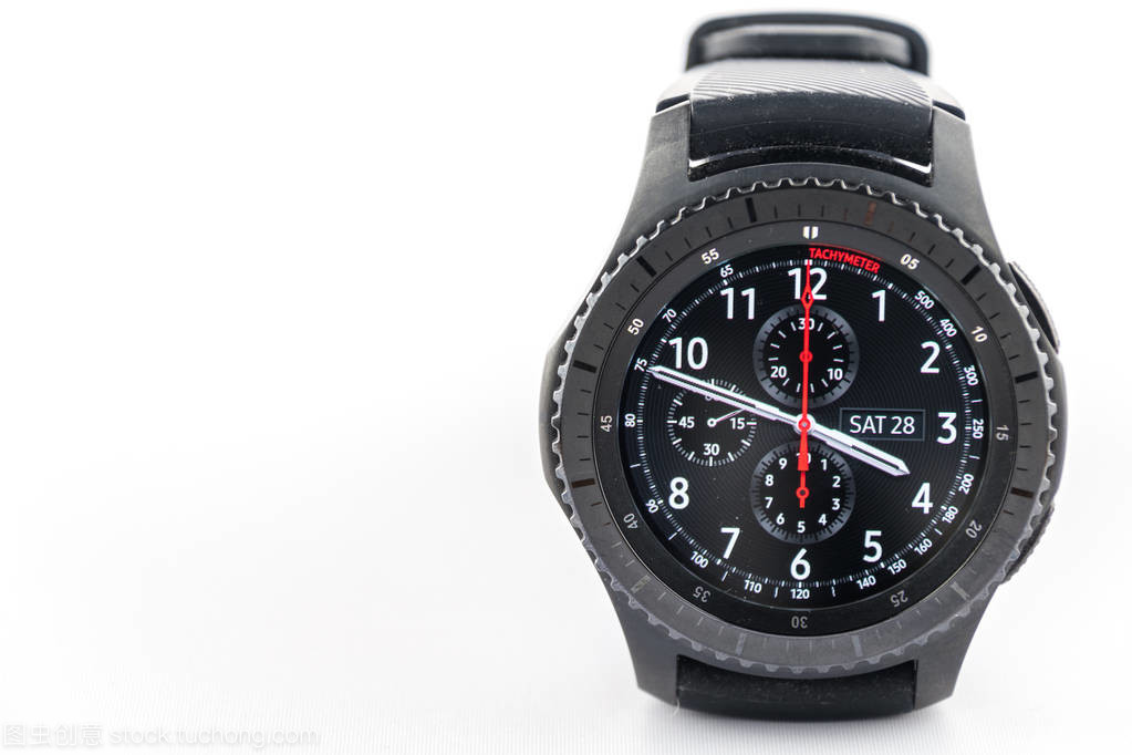 三星齿轮 S3 经典智能手表的前沿科技与时尚融合